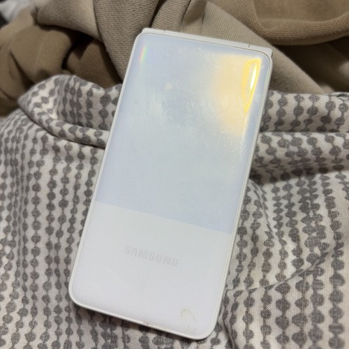 Samsung galaxy folder - folder, 2